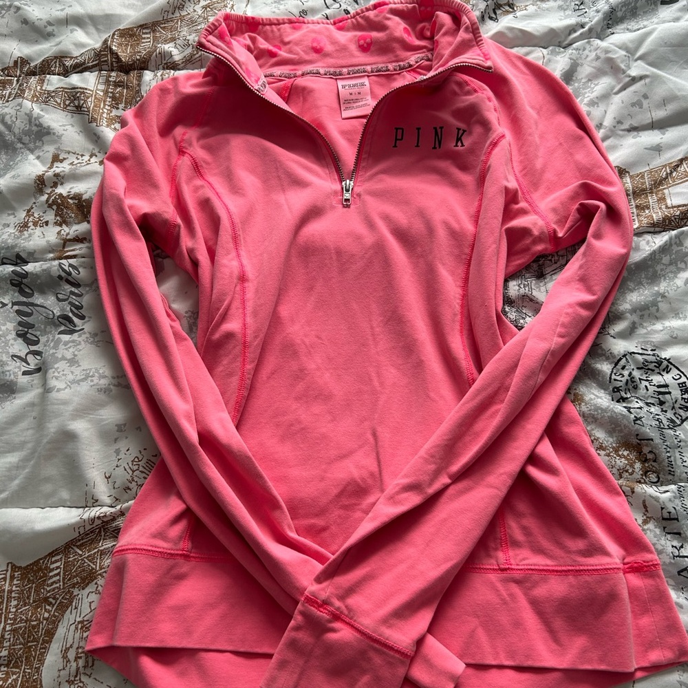 PINK VS Workout pull over sweater Size medium